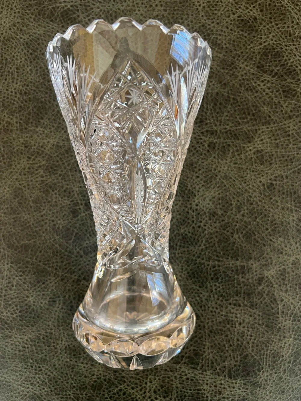 Crystal Vintage clear cut